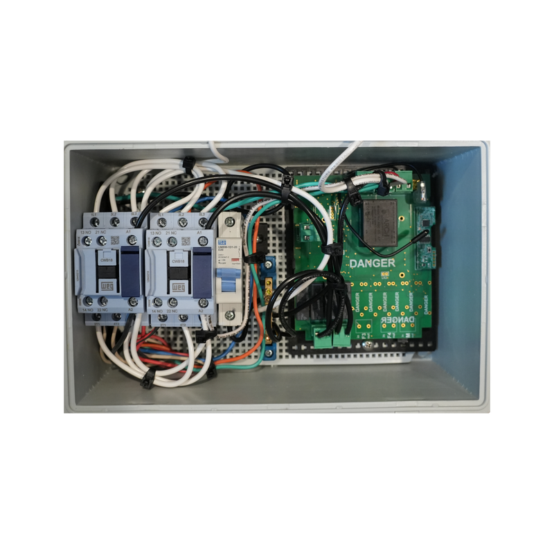 PIERCE P003W open enclosure showing 110V 5A relays and Lodar receiver board